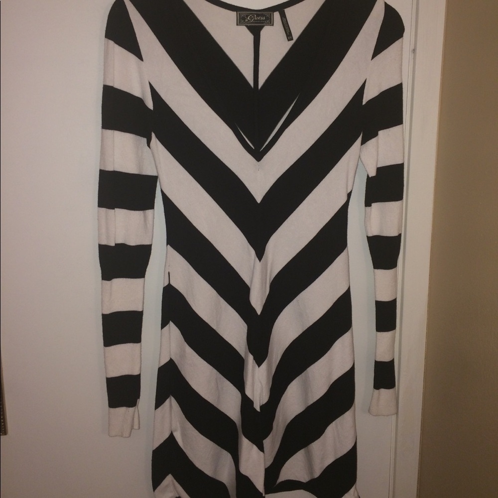 Guess black and white striped dress, long sleeves